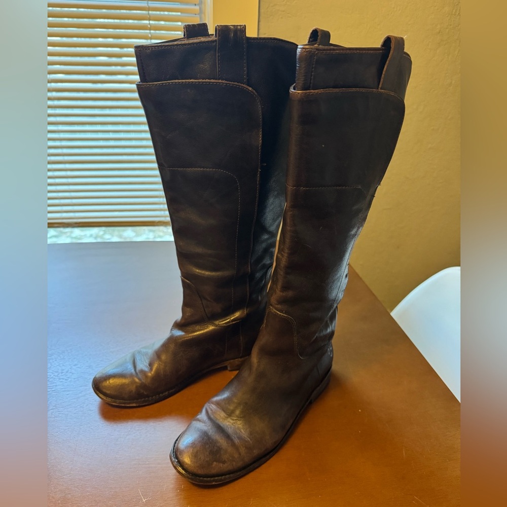 classic Frye Brown leather boot (Paige) 9.5